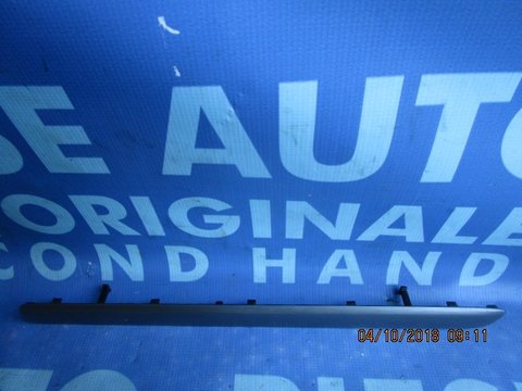 Ornament bord VW Golf VII; 5G1858418B
