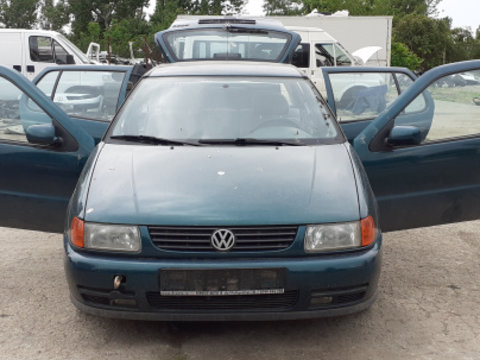 Ornament cap prag dreapta Volkswagen Polo generatia 2 [1981 - 1990] Hatchback