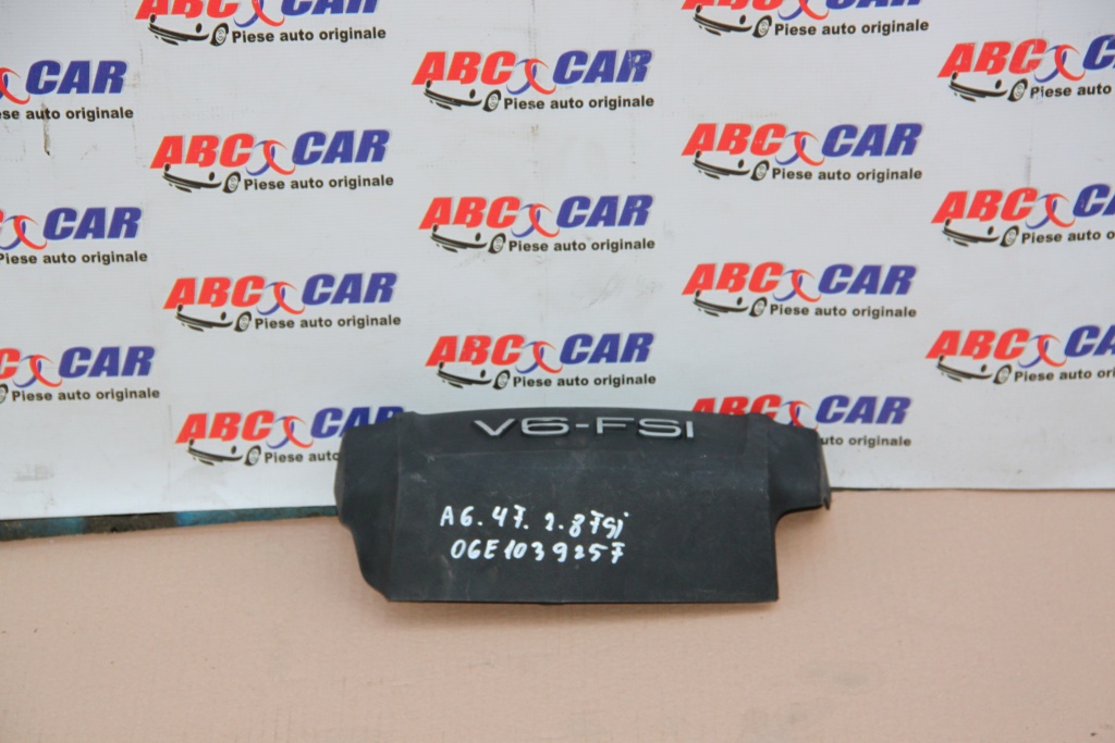 Ornament capac motor Audi A6 4F C6 2.8 FSI V6 cod: 06E103925F model 2008