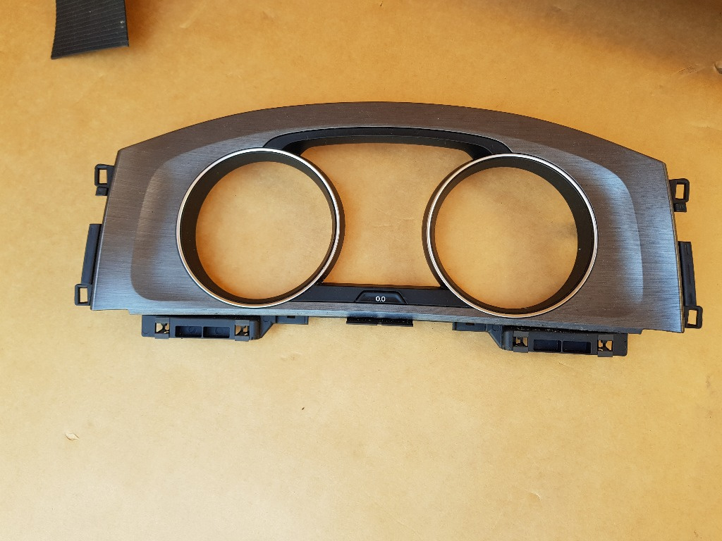 Ornament ceasuri bord VW Golf 7 2013 5G0857059 5G0