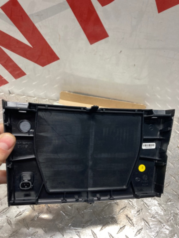 Ornament distronic grila mercedes clasa 