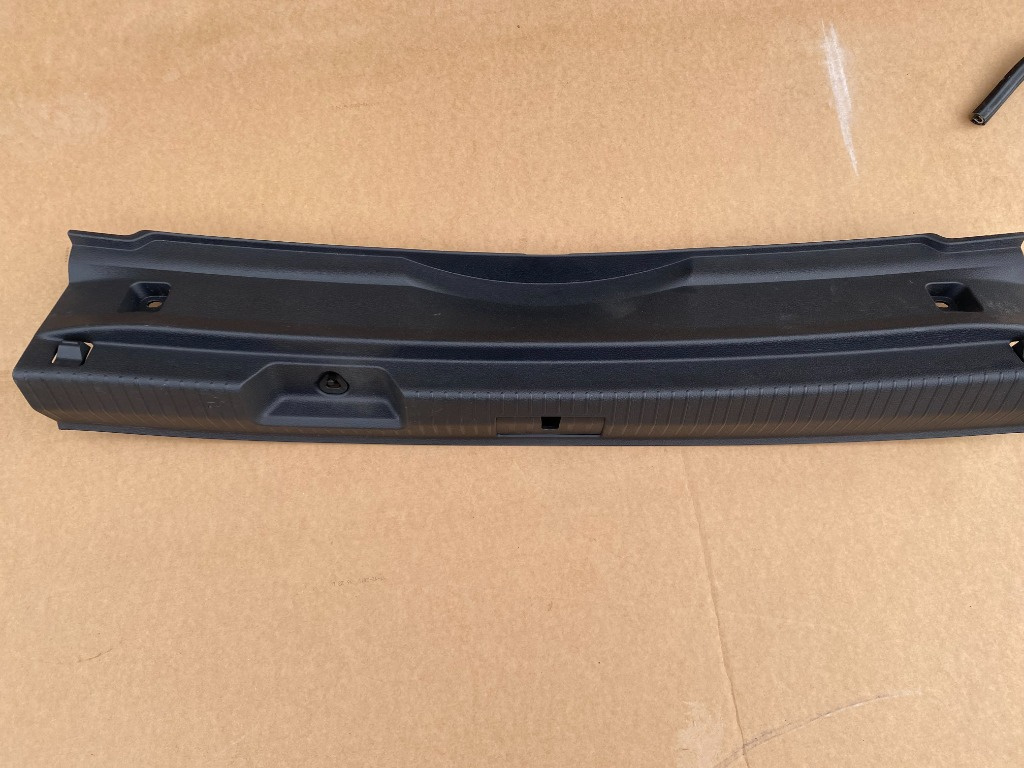 Ornament fusta portbagaj VW Golf Sportsvan 2018 510863459 510 863 459