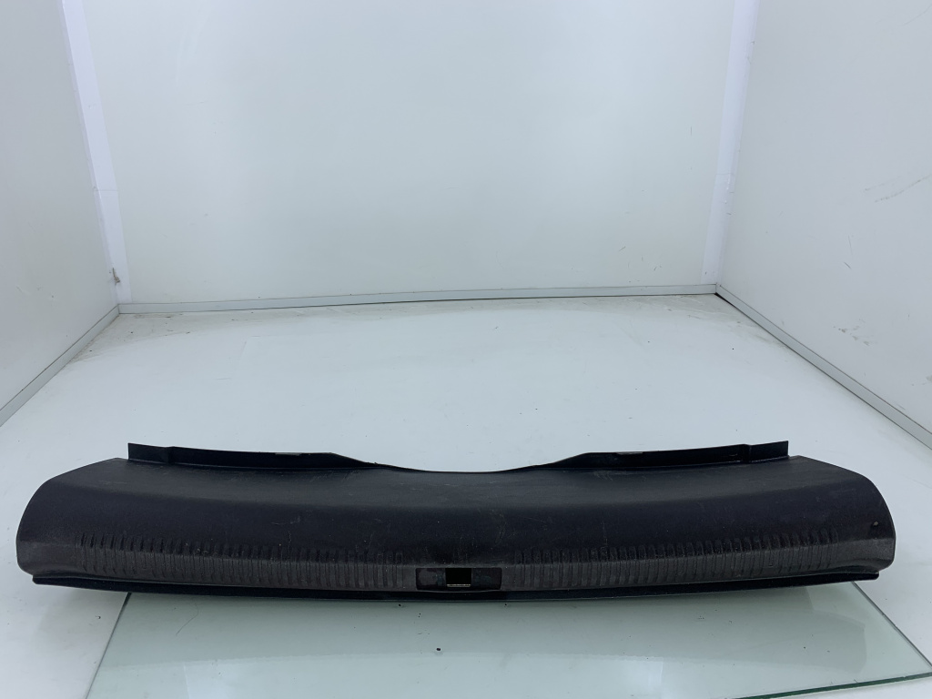 ORNAMENT FUSTA SPATE Audi A4 B7 BGB / BWE 2004-2008 8E5863471D DezP: 28187