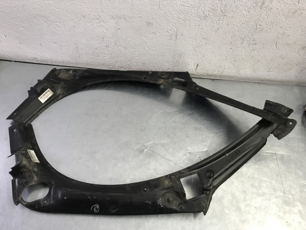 Ornament haion Mercedes-Benz GL 350 CDI 4MATIC 2012, X164 sedan 2012 (A1646900327. A1646900427)