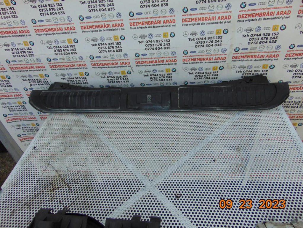 Ornament inchidere haion Range rover sport l494 an 2013-2022