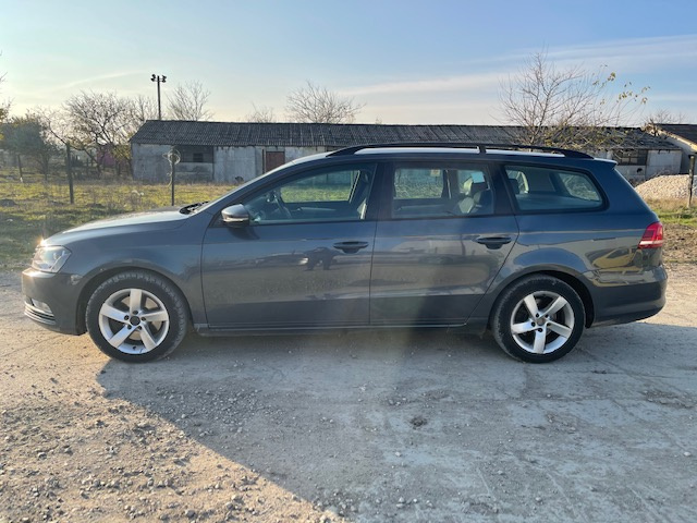 Ornament inferior stalp dreapta Volkswagen VW Passat B7 [2010 - 2015] Variant wagon 5-usi 2.0 TDI (140 hp)