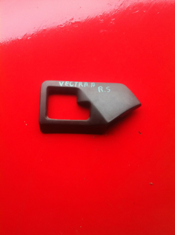 Ornament maner dr spate Opel Vectra A [1988 - 1995] Sedan 1.6 MT (75 hp) (86_ 87_)