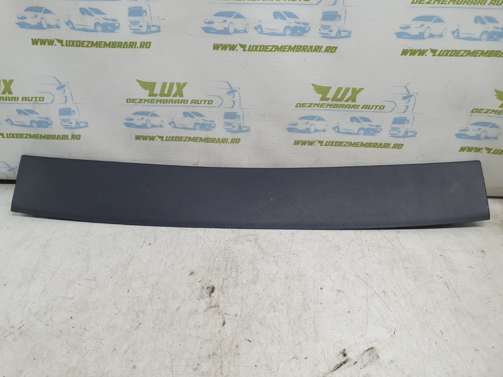 Ornament portbagaj 5h6867707 Volkswagen VW Golf 8 [2020 - 2024] 1.0 eTSI DLAA