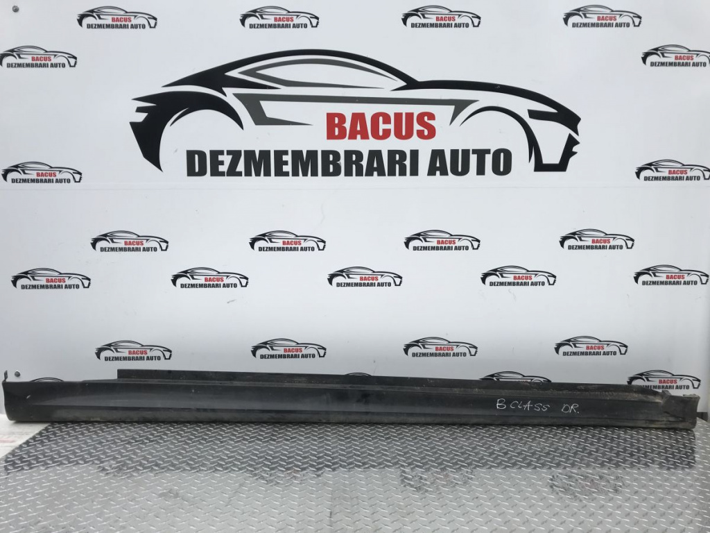 Ornament Prag Dreapta Mercedes B Class W245