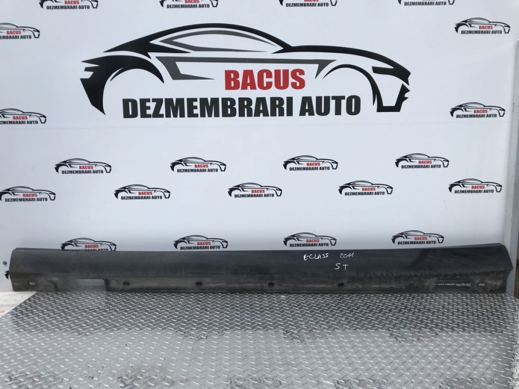 Ornament Prag Stanga Mercedes E-class W212