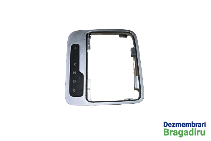 Ornament selector viteze cu indicator pozitie maneta Cod: 7P1713203A Volkswagen VW Touareg generatia 2 7P [2010 - 2014] Crossover 3.0 TDI Tiptronic 4Motion (245 hp) Cod motor: CRC Cod cutie: NAC Cod culoare: LG7W