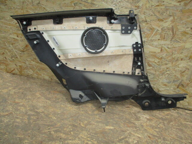 Ornament spate cabina fata negru dreapta