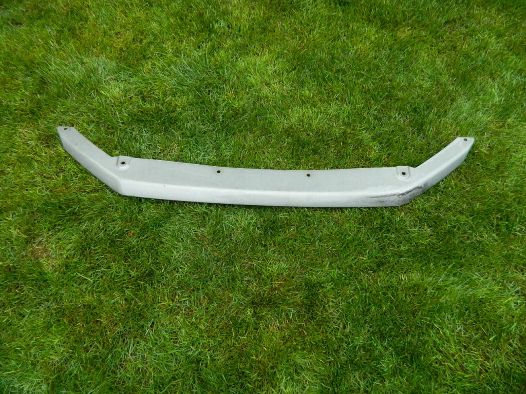 Ornament spoiler bara fata Ford Puma model 2019-2022 cod L1TB-17F771-A