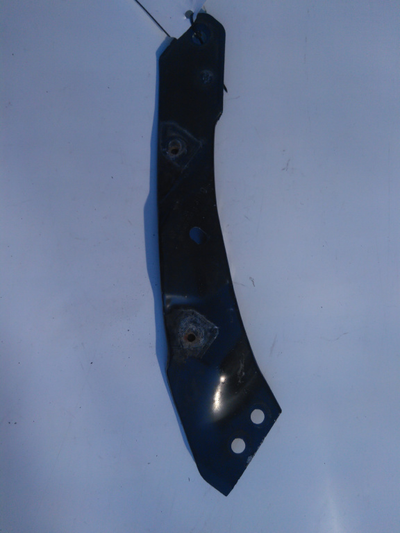 Ornament trager Volkswagen Golf 6 (5k1) an [2009-2013] cod piesa 5K0806930B