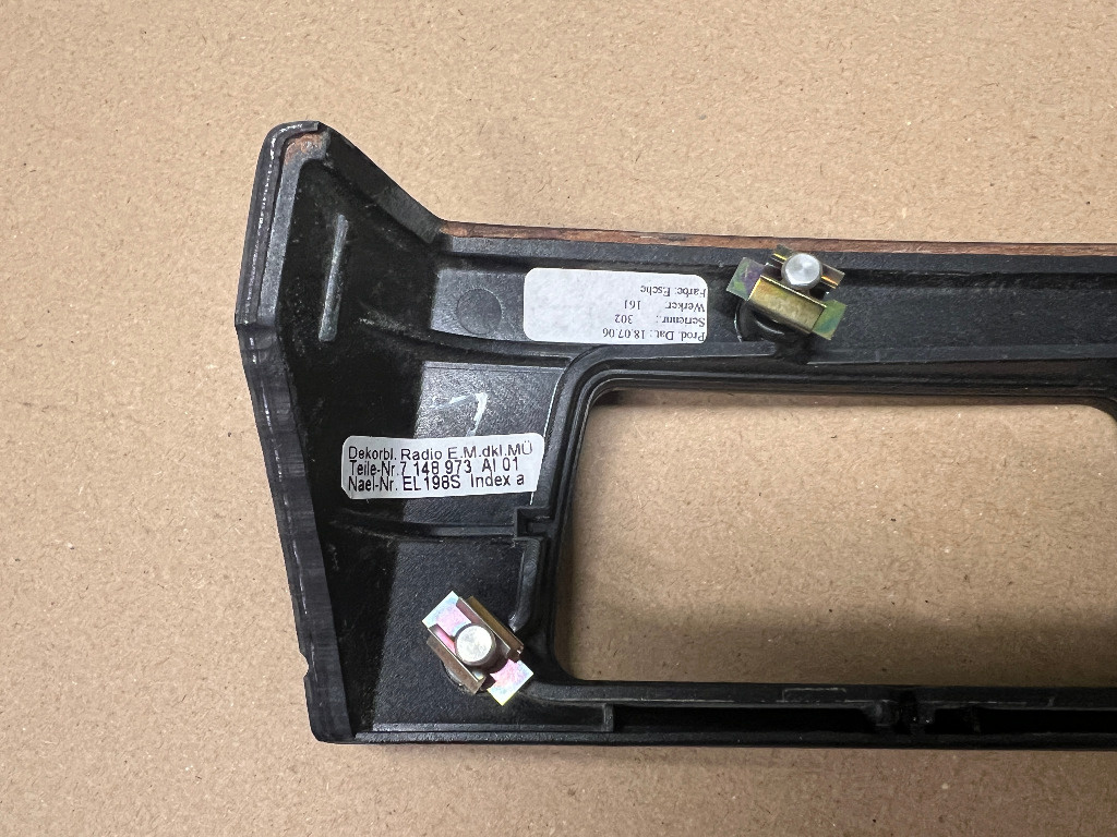 Ornament trim radio CD BMW 730D E65 170k