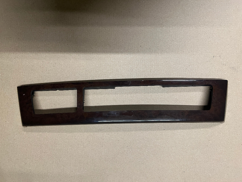 Ornament trim radio CD BMW 730D E65 170k