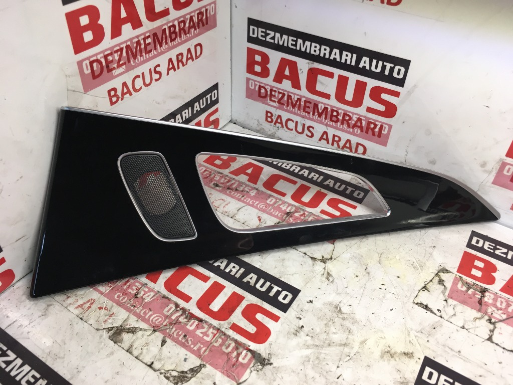 Ornament usa spate dreapta gri Audi A6 4G cod: 4G0867420