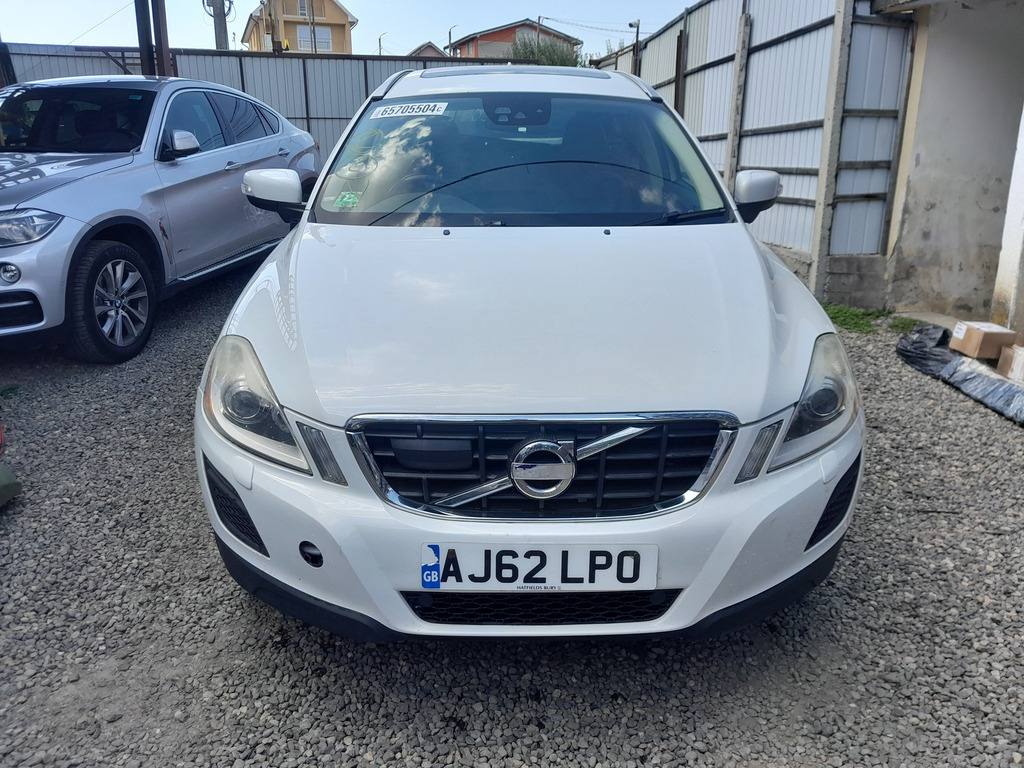 Ornament Volvo XC60 2008 - 2013 31299228