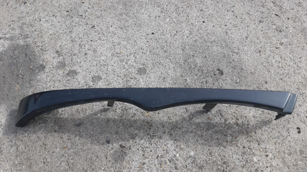 Ornamente faruri BMW E46 facelift sau no