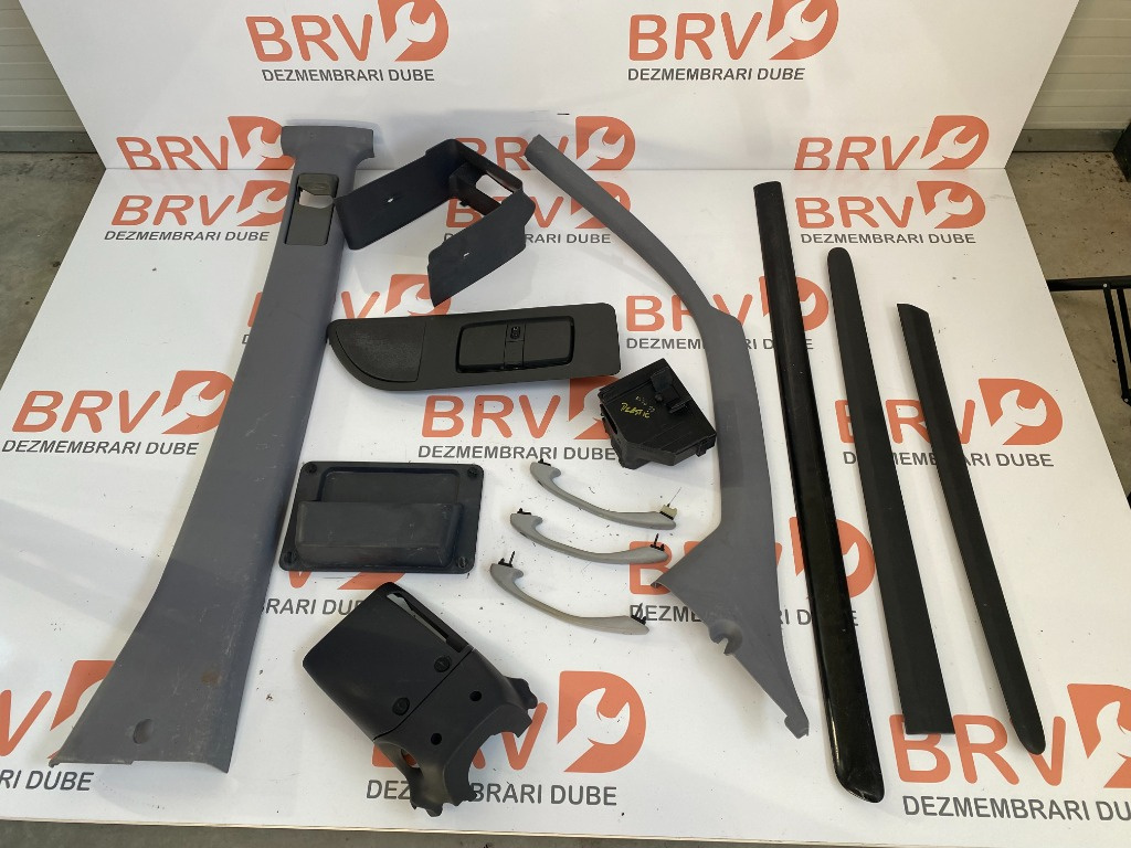 Ornamente plastic pentru Mercedes Vito W638 Euro 2