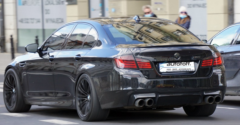 Pachet exterior BMW F10 Seria 5 Facelift (14-16) model M5