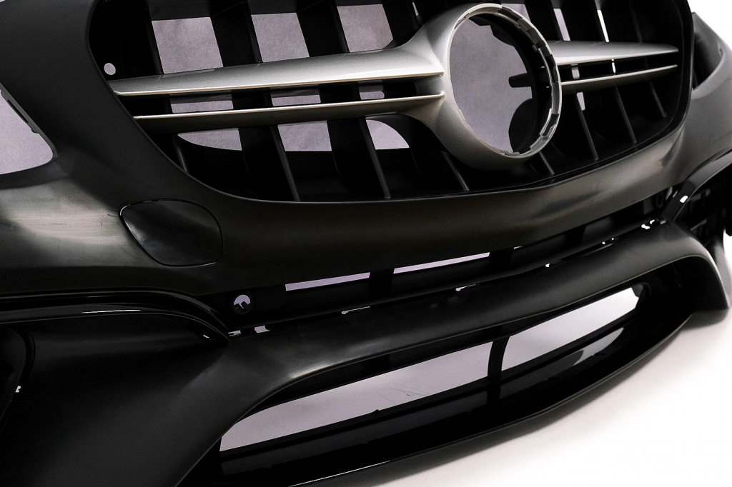 Pachet Exterior compatibil cu Mercedes E