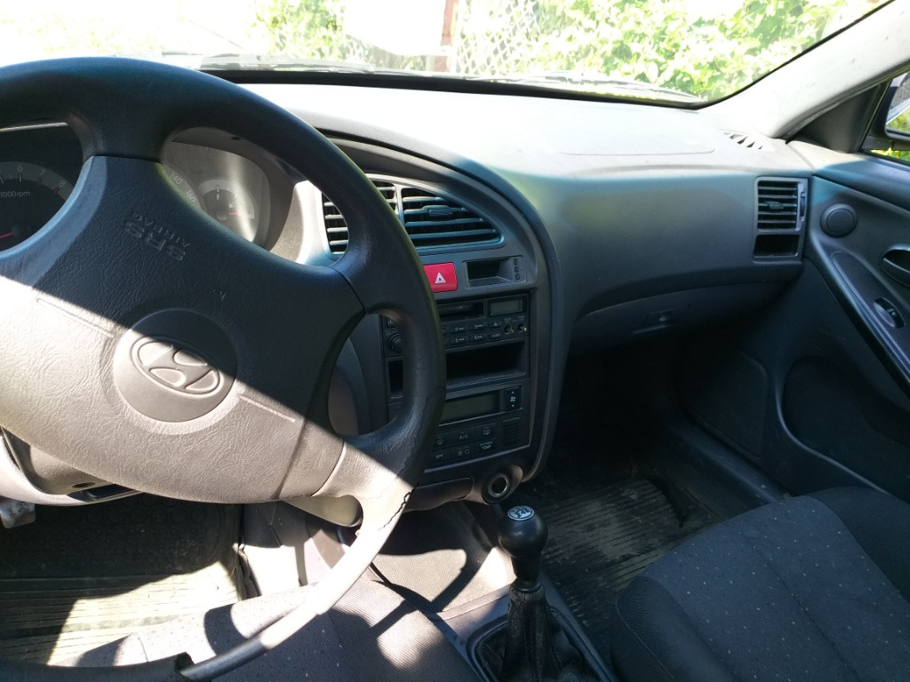 Panou aer conditionat Hyundai Elantra, pt motor G4EA 1.6 16v 2003 ,avem multiple piese