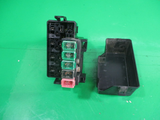 PANOU / BLOC SIGURANTE / RELEE COD 91490-2E000 HYUNDAI TUCSON 2.0 CRDI FAB. 2004 - 2010 ⭐⭐⭐⭐⭐