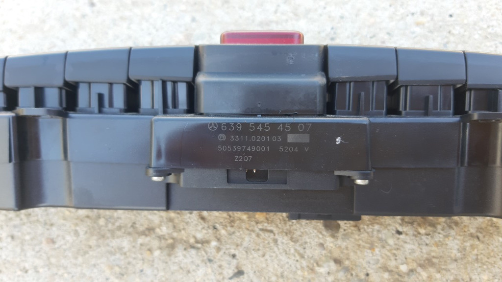 Panou butoane bord Mercedes Vito W639