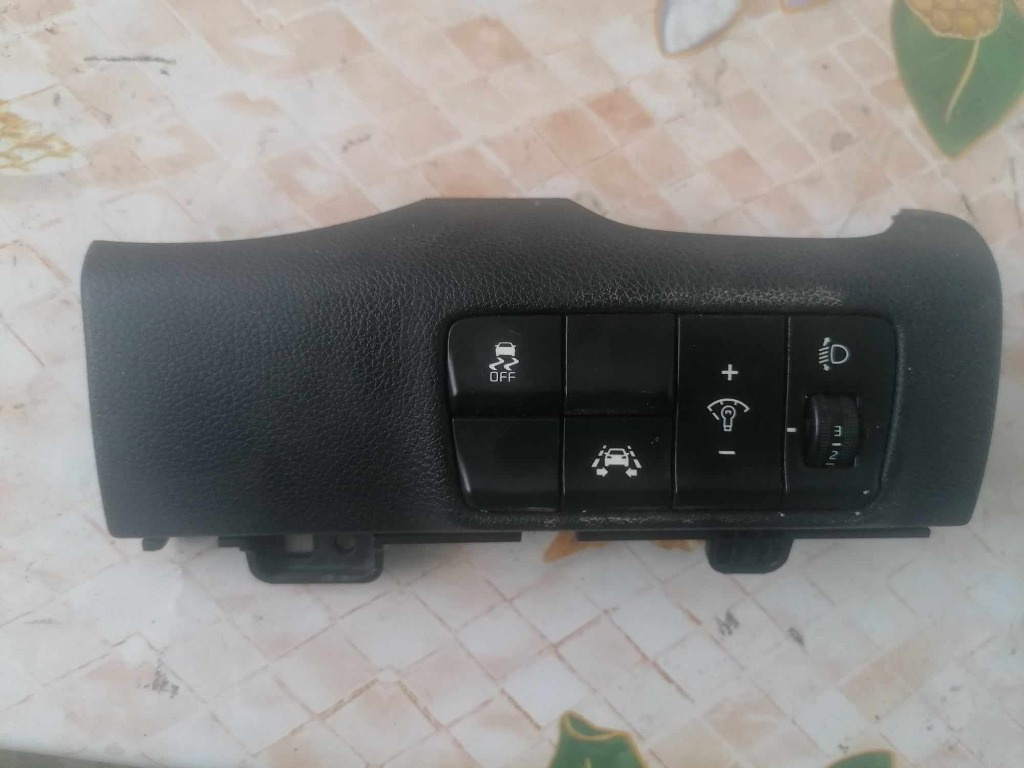 Panou butoane control tractiune si faruri kia sportage 4 2016-2020 93700 f1500wk