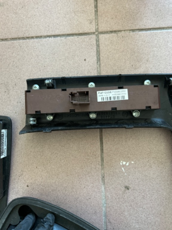 Panou buton avarie blocare usi fiat ducato 7354213580