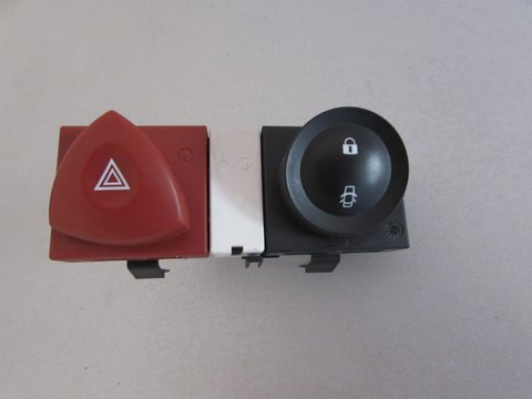 Panou buton avarie / blocare usi Renault Megane II model 2005 2006 2007 2008 8200407415 88040009