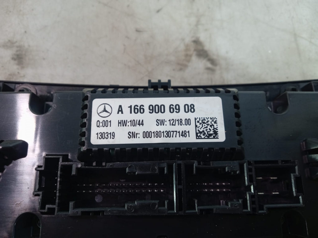 Panou clima AC A1669006908 Mercedes-Benz