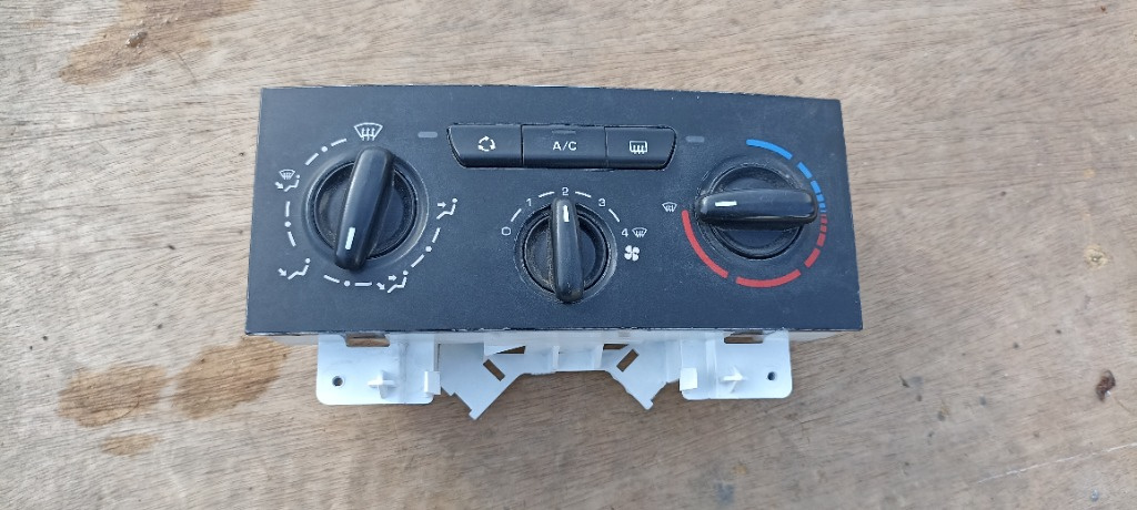 Panou clima AC Peugeot Expert, A42102300
