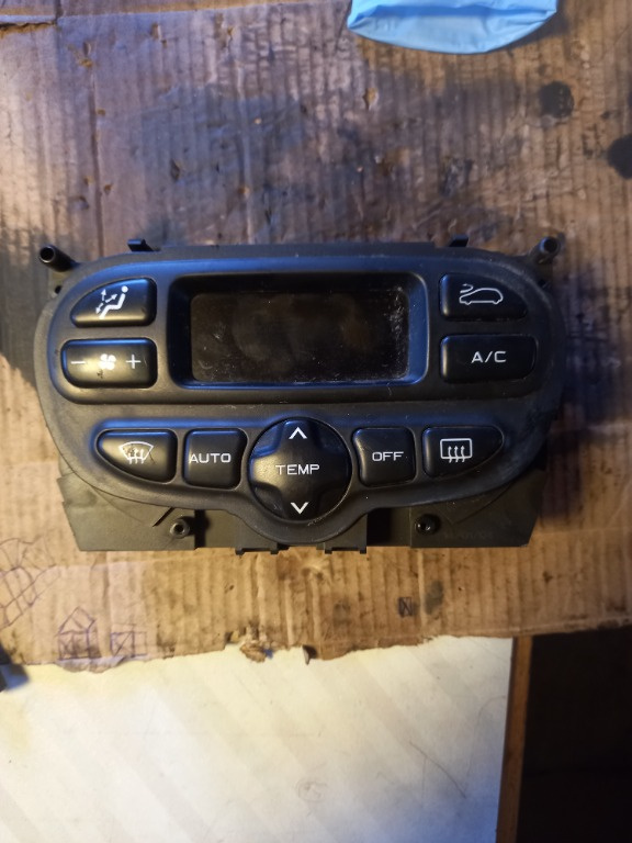 Panou clima Peugeot 307 cod produs:96430991XT