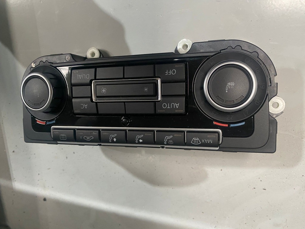 Panou clima VW Golf Plus / Crossgolf (5M1, 521) 1.4 16V 75cp BCA 5K0907044BD
