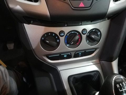 Panou climatizare cu ac Ford Focus 3