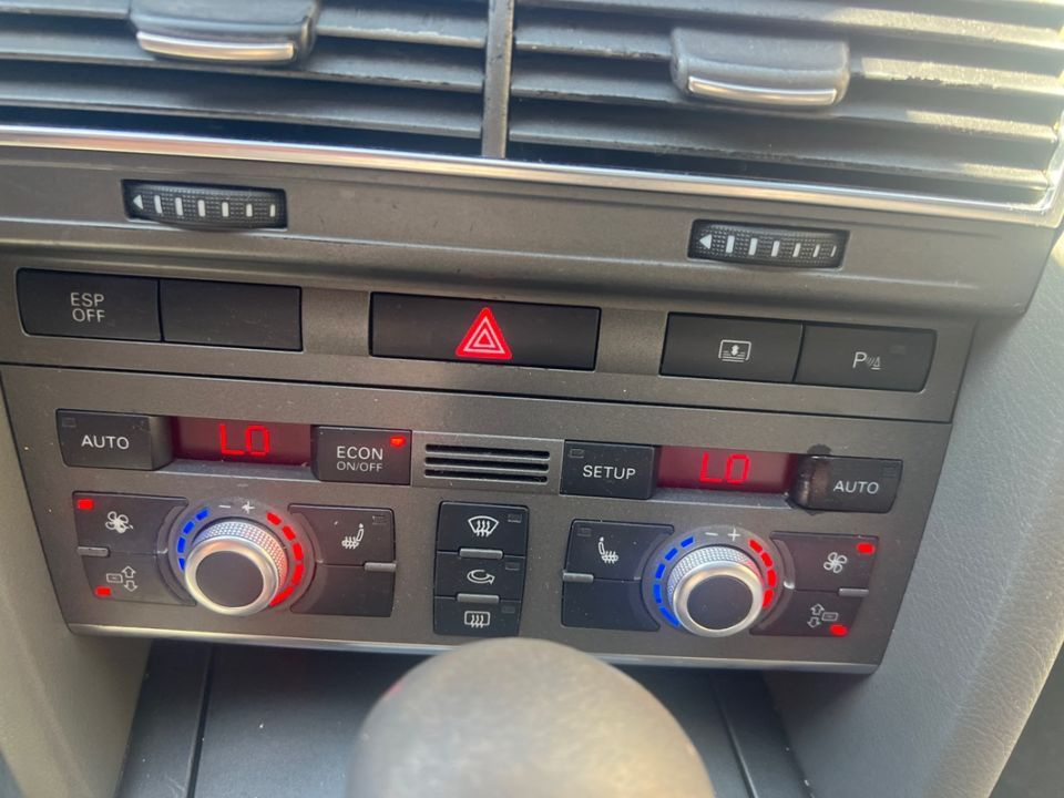 Panou Climatronic Audi A6 C6 4F cu Incalzire in Sc