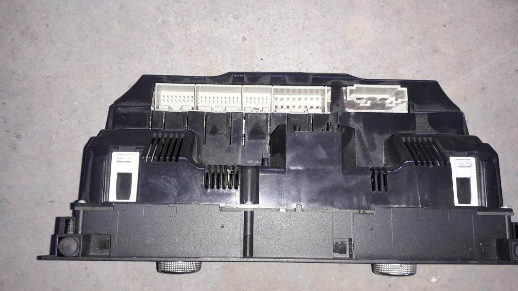 Panou climatronic Audi Q7 4L0820043F