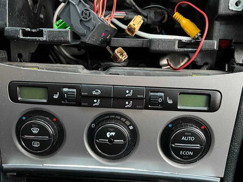 Panou climatronic VW Passat B6 din 2006 cu incalzire