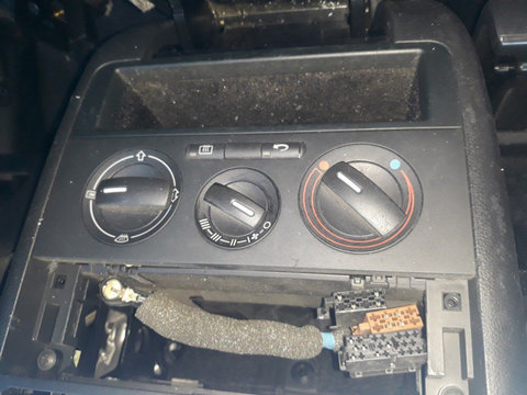 Panou comanda AC pentru Audi A2
