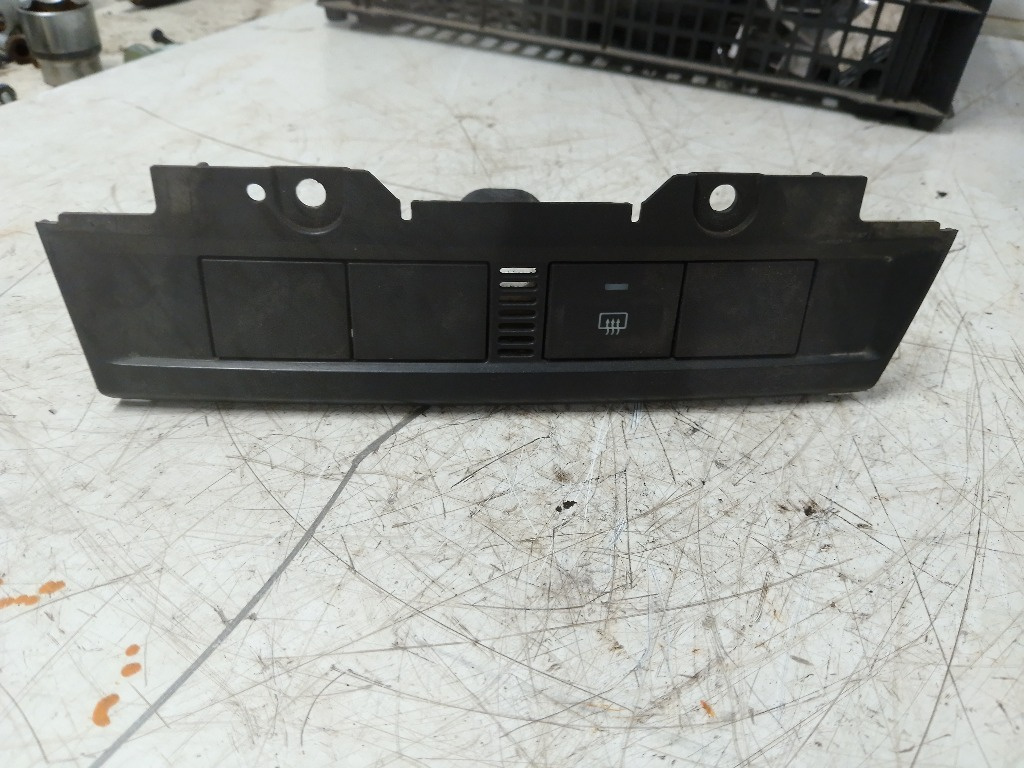 Panou comanda butoane dotări Ford Focus 2 4M5113D734 BC 2004-2009