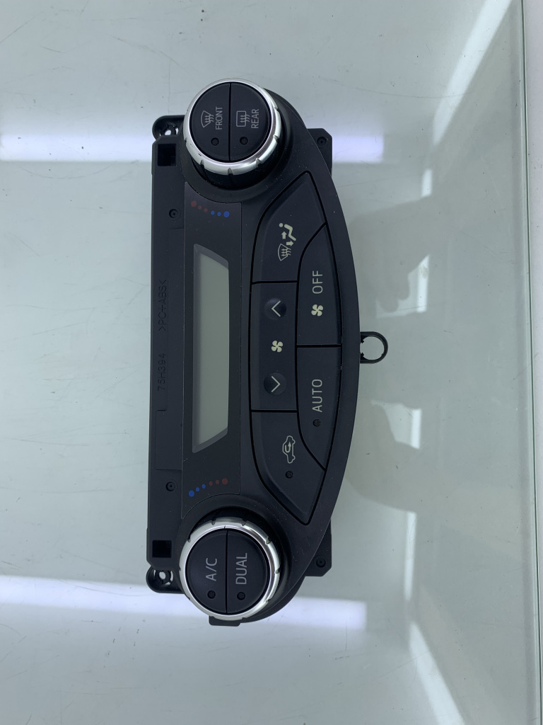 Panou comanda clima Toyota YARIS 1.5i hybrid 2017-2020 55900-0D810 DezP: 27827