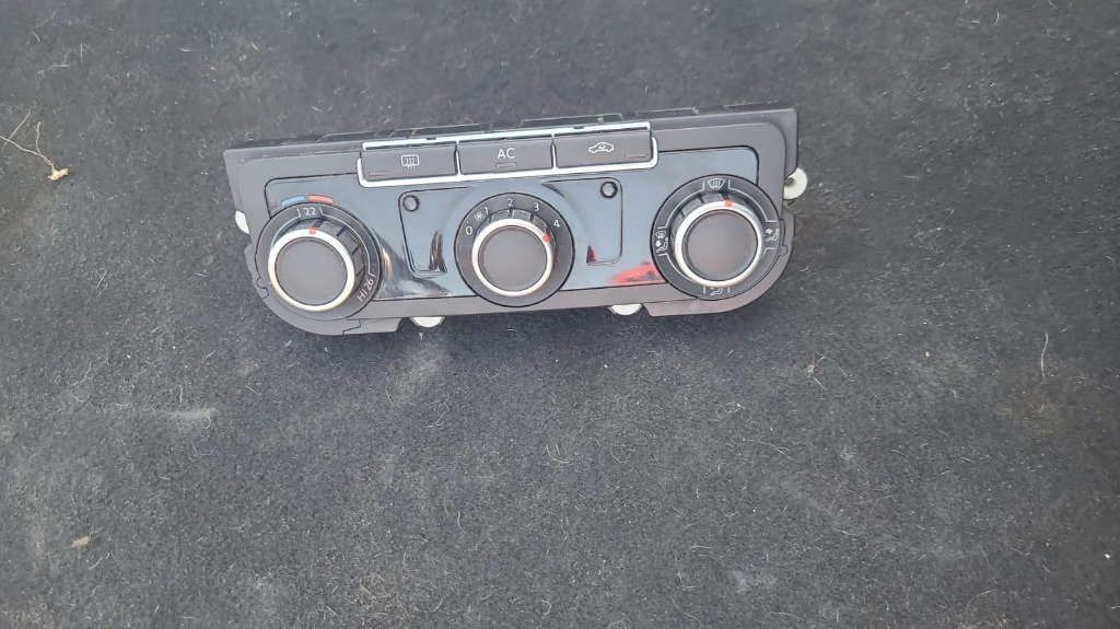 Panou comanda clima Volkswagen Golf 6 3C8907336AB