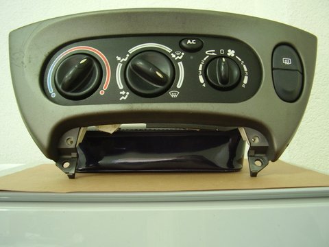Panou comanda climatizare Renault Megane I an 2000