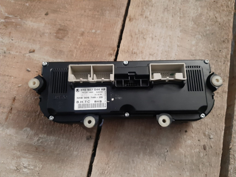 Panou comanda climatronic Skoda Octavia 