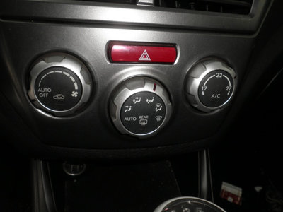 Panou comenzi clima / ac Subaru Impreza 2011 72311