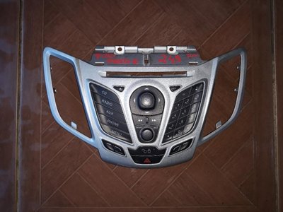 Panou comenzi consola radio CD Ford Fiesta cod 8A6