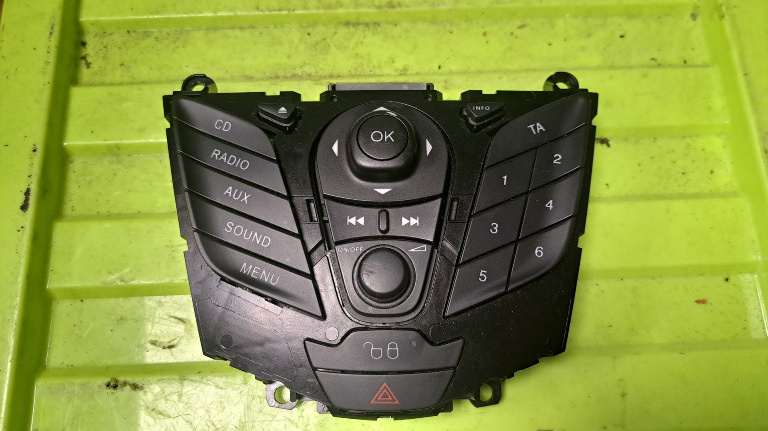 Panou comenzi radio cd Ford Fiesta 2012 cod 8A6T18K811AD