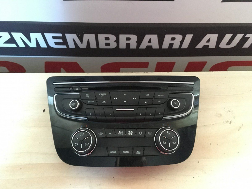 Panou de comanda audio si clima pentru Peugeot 508